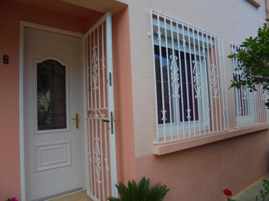 Chambres Tout Confort,Gare Tgv ,Wifi,Clim, Parking,Pt Dejeuner Perpignan Zewnętrze zdjęcie